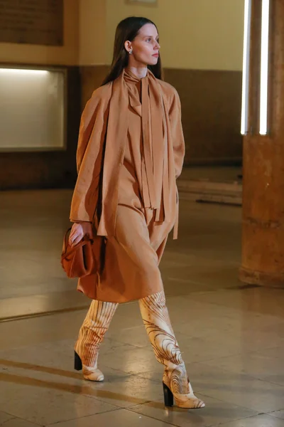 Look 51